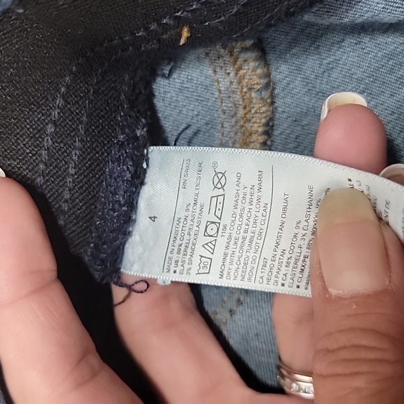 Old Navy, Size 4, Rockstar Built In Sculpt Skinny Jeans, Dark Wash - Picture 8 of 12